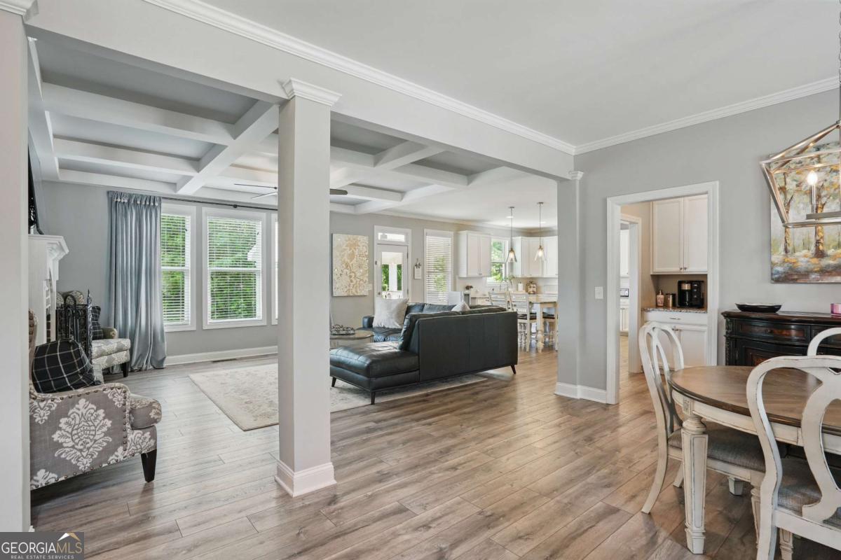 1255 Double Branches LN