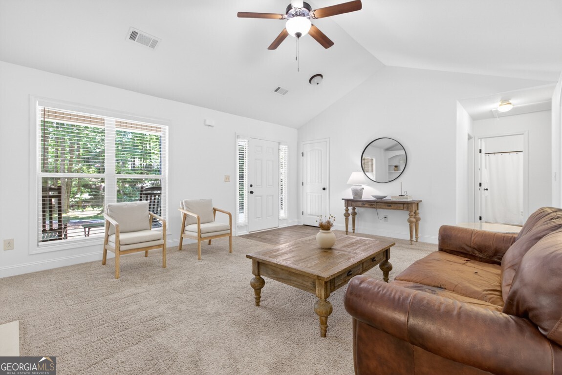 1944 Diamond Ridge DR