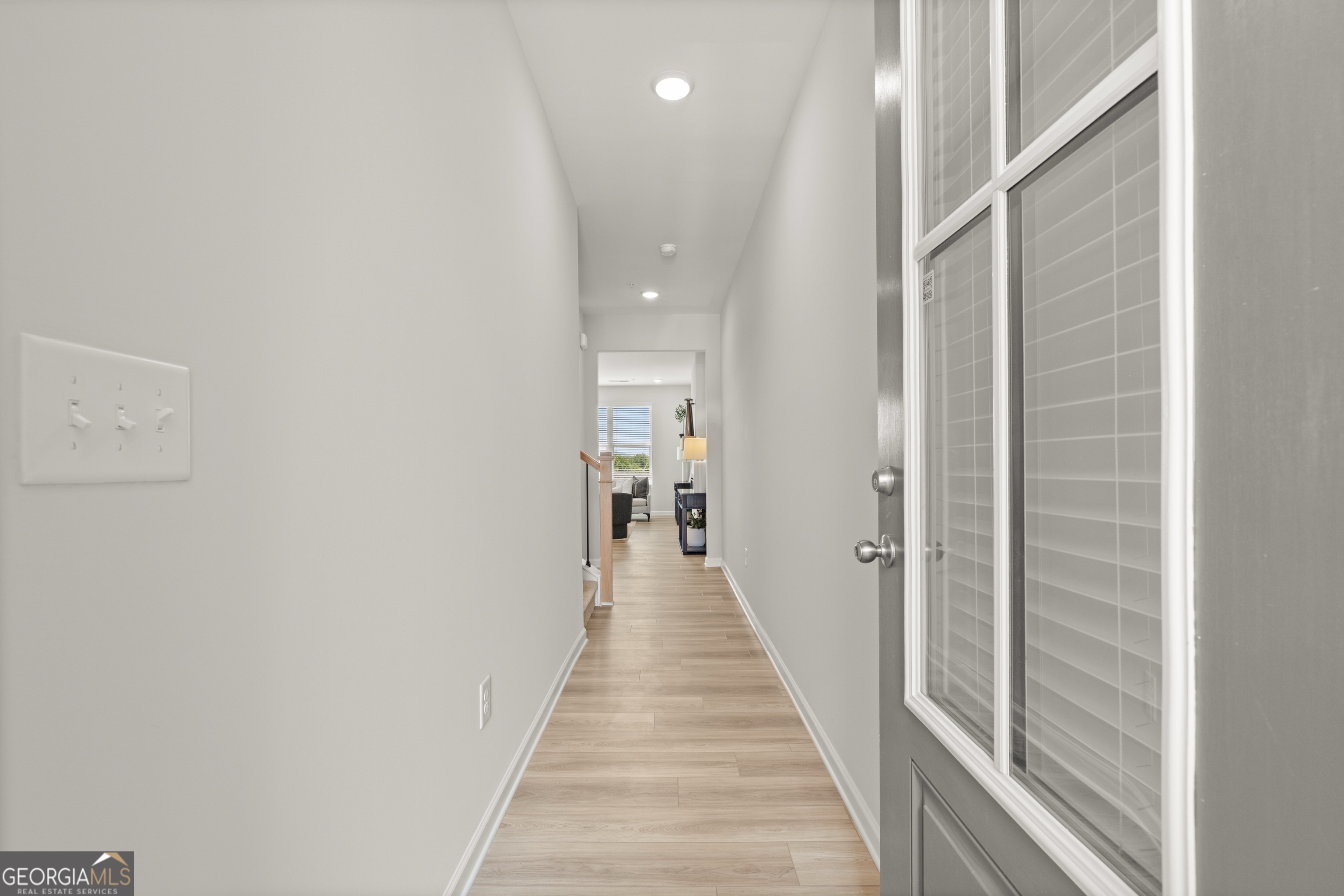6165 Molo LN 666