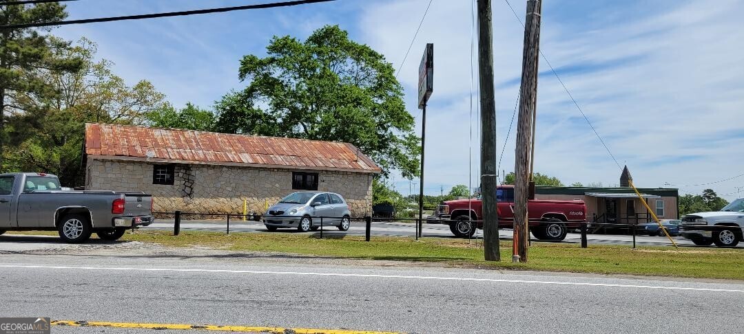 2336 LENORA CHURCH RD