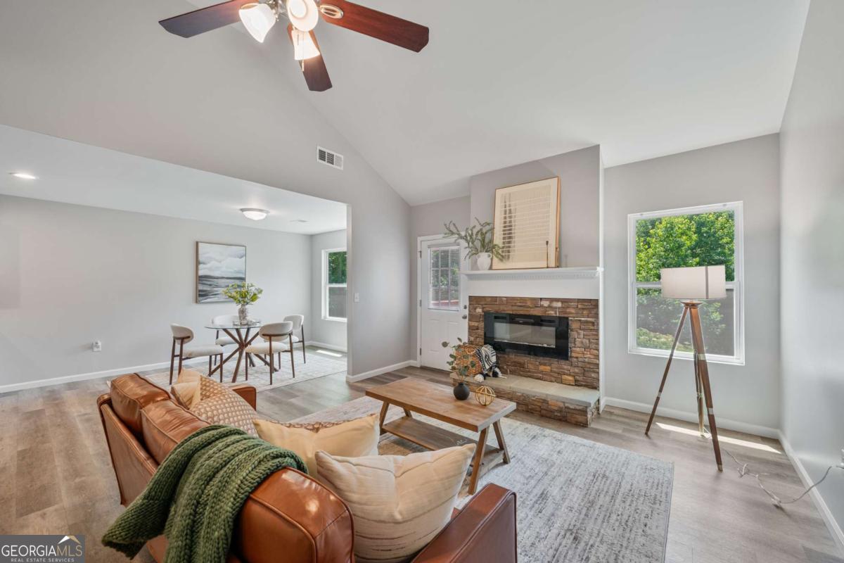135 Tyrus LN