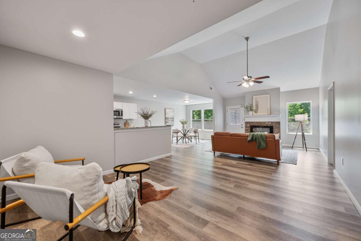135 Tyrus LN