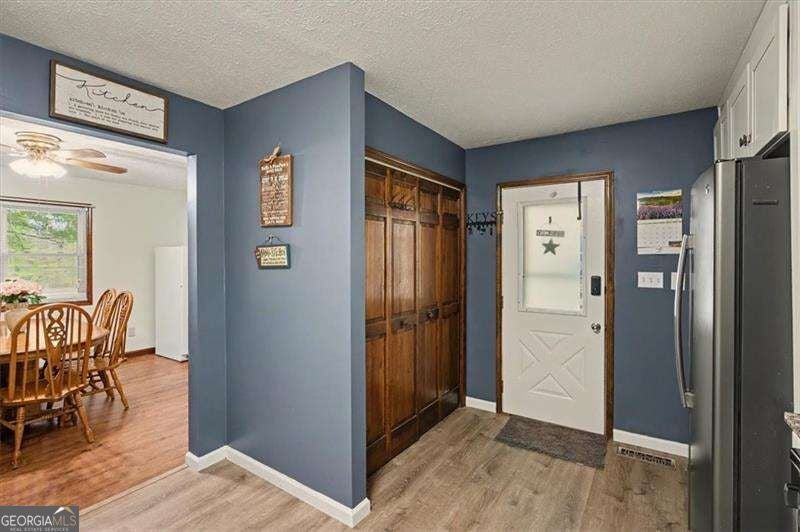1361 Villa Rica RD