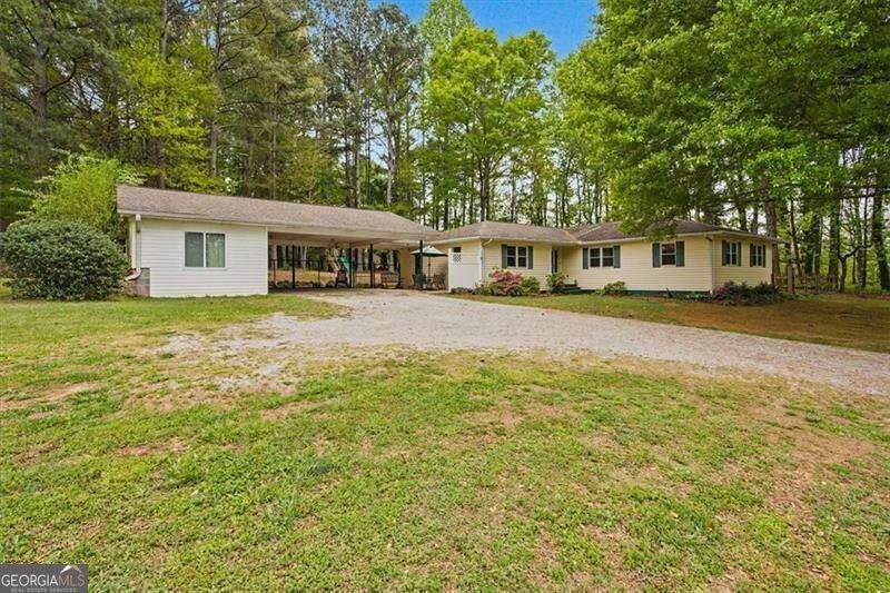 1361 Villa Rica RD
