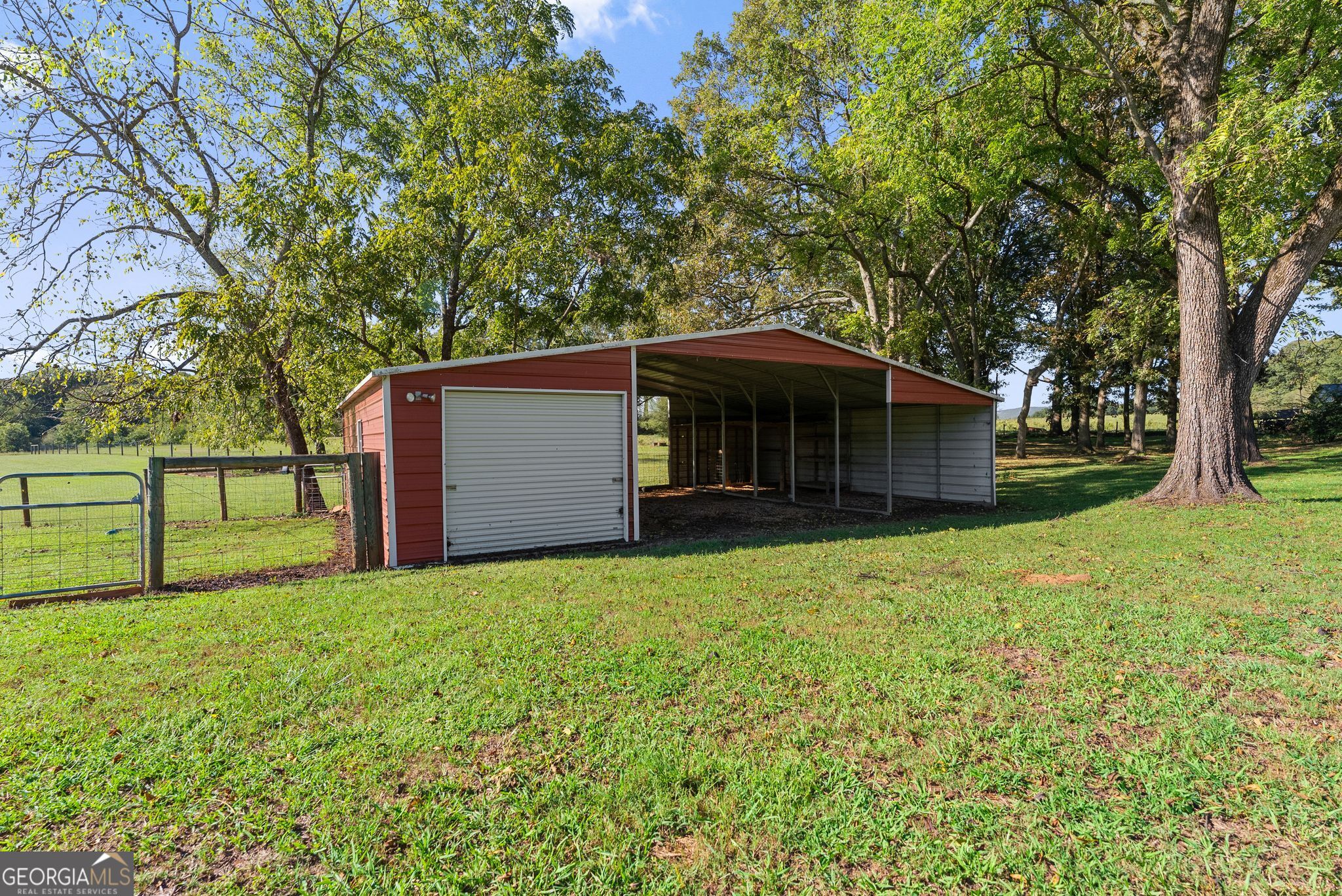 6078 Farmer RD