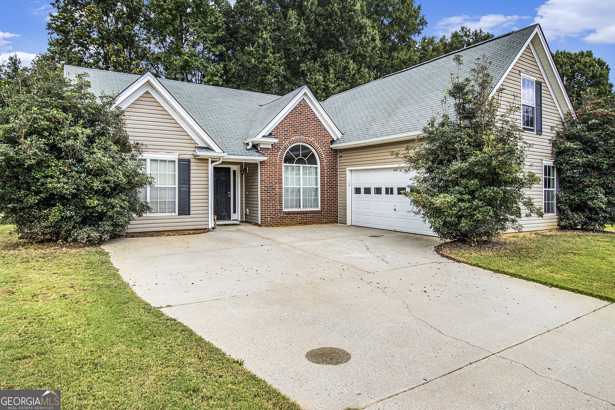 260 Sandstone DR