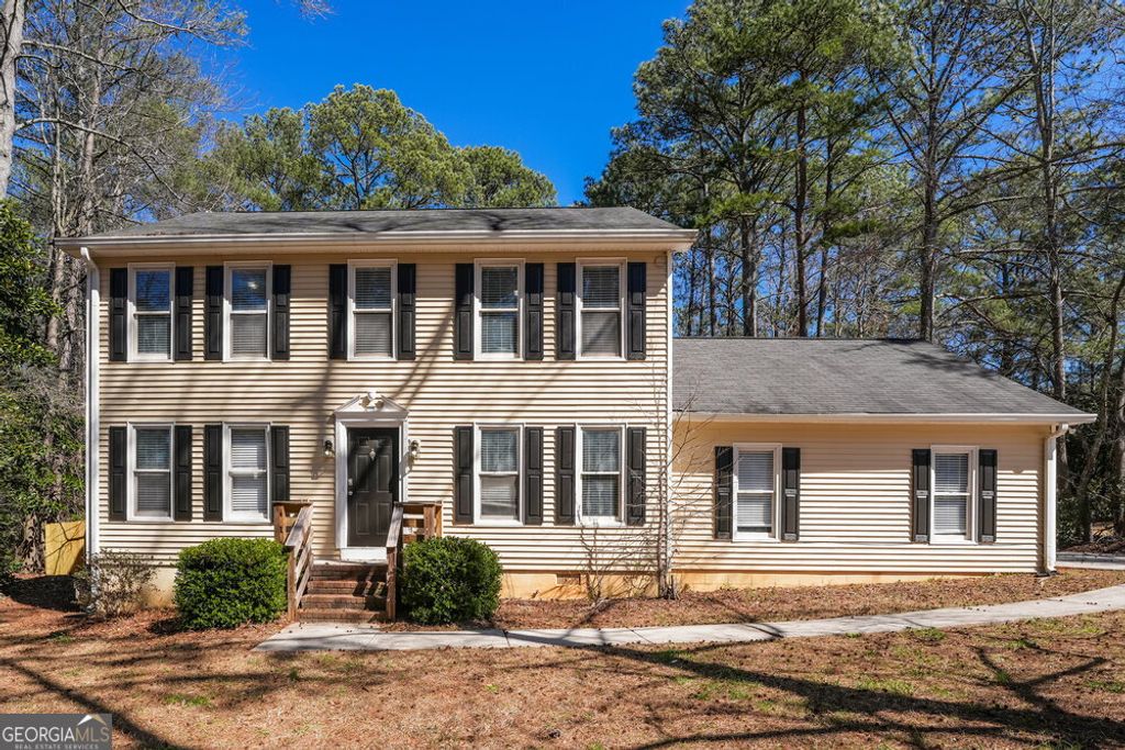 Photo of 2526 Highland Drive SE, Conyers, GA 30013 (MLS # 10729578)