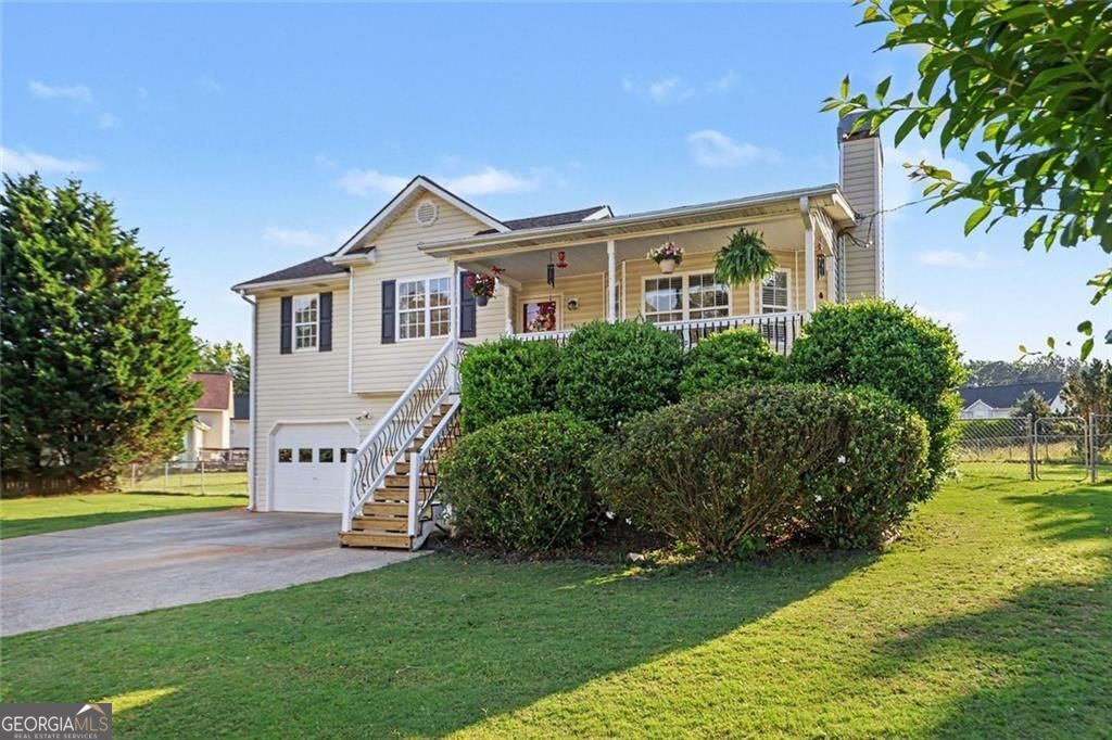 302 Fairview LN