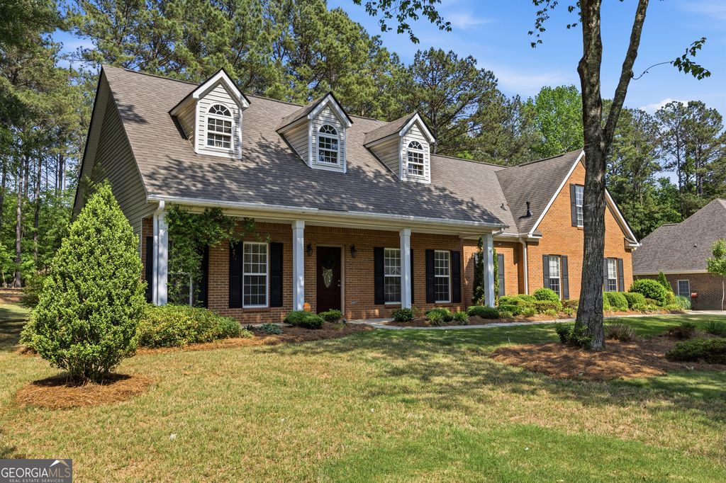 Photo of 45 Hillsborough Court, Sharpsburg, GA 30277 (MLS # 10739934)