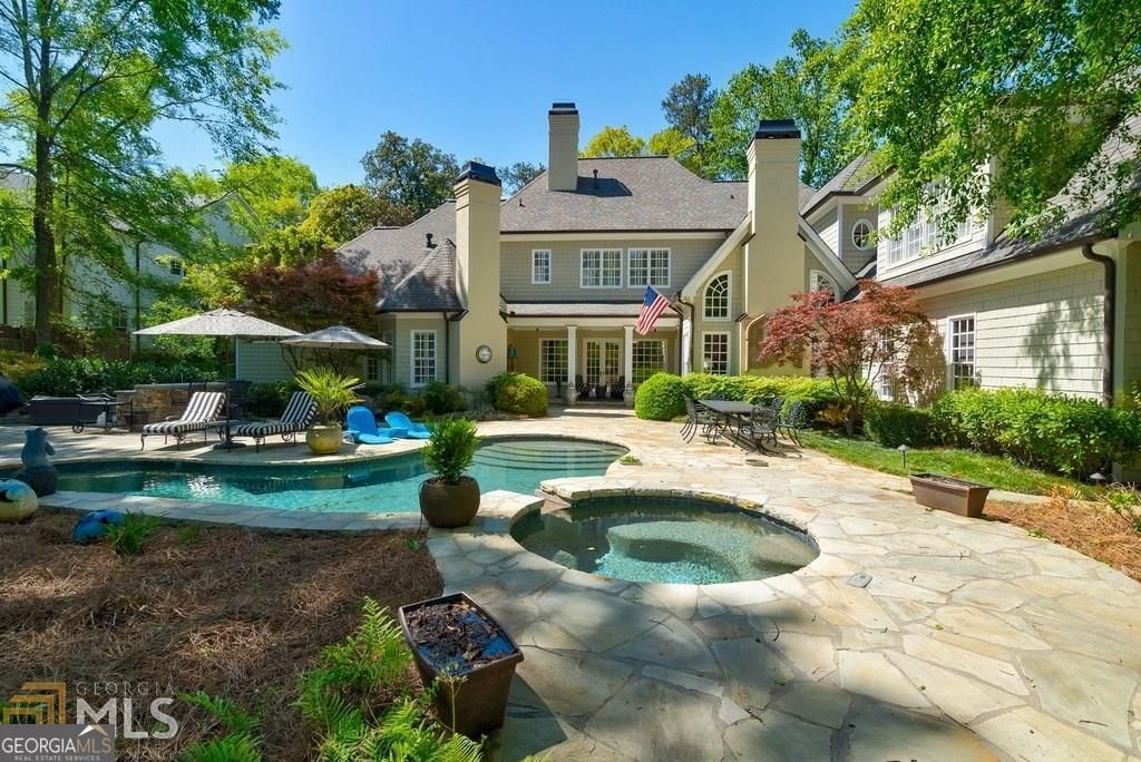 Photo of 4037 Wieuca Road NE, Atlanta, GA 30342 (MLS # 10690885)