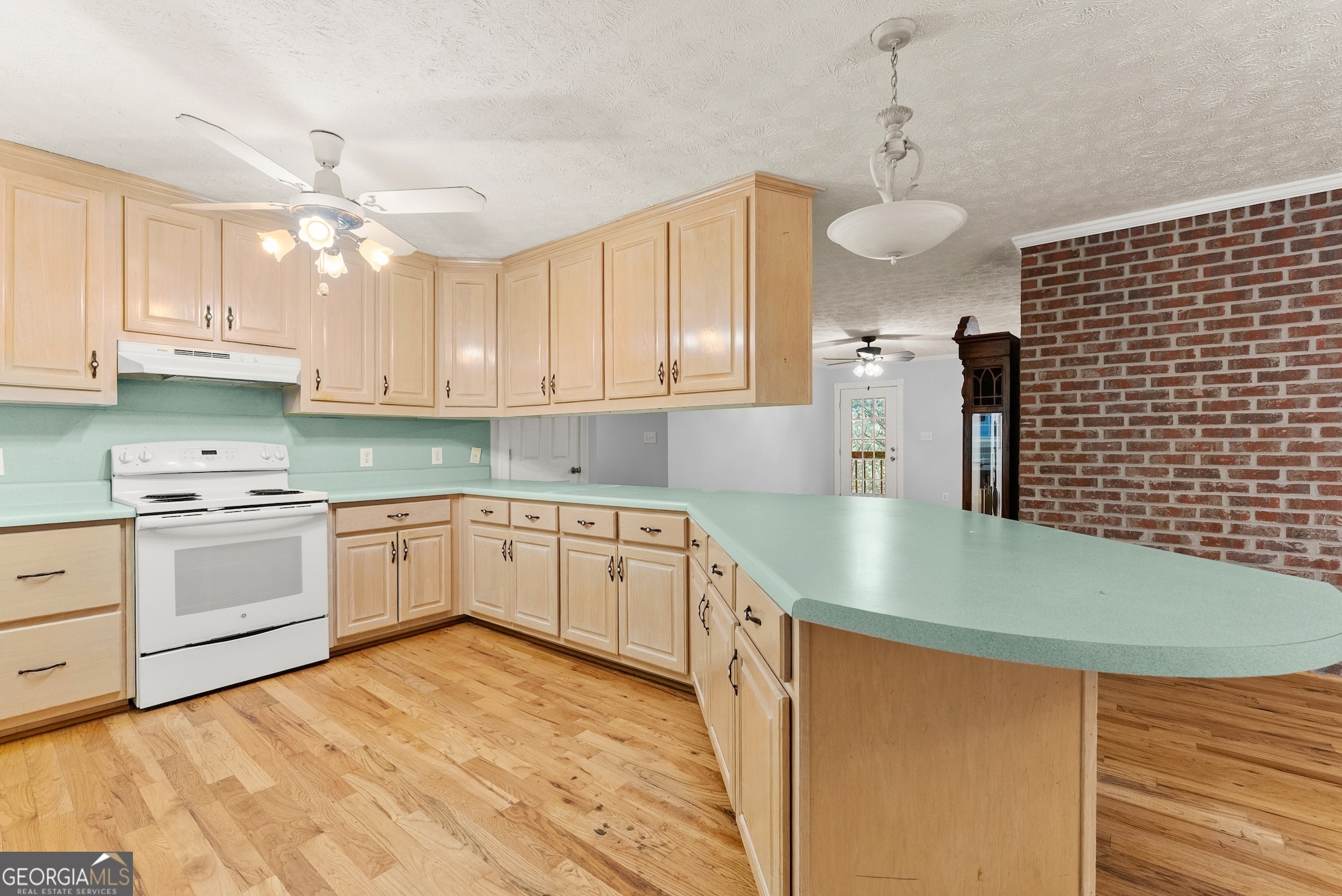 178 Rhododendron LN