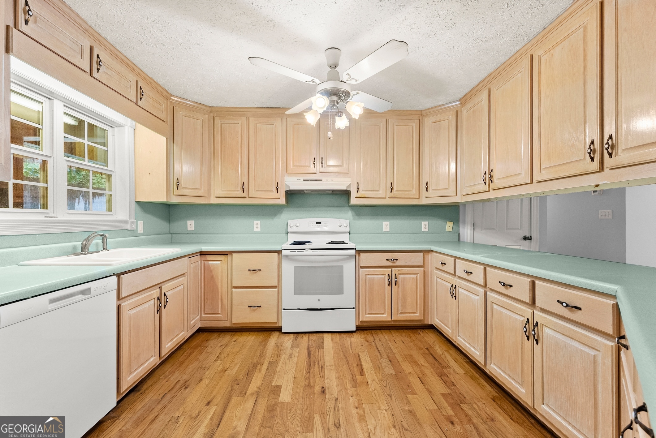 178 Rhododendron LN