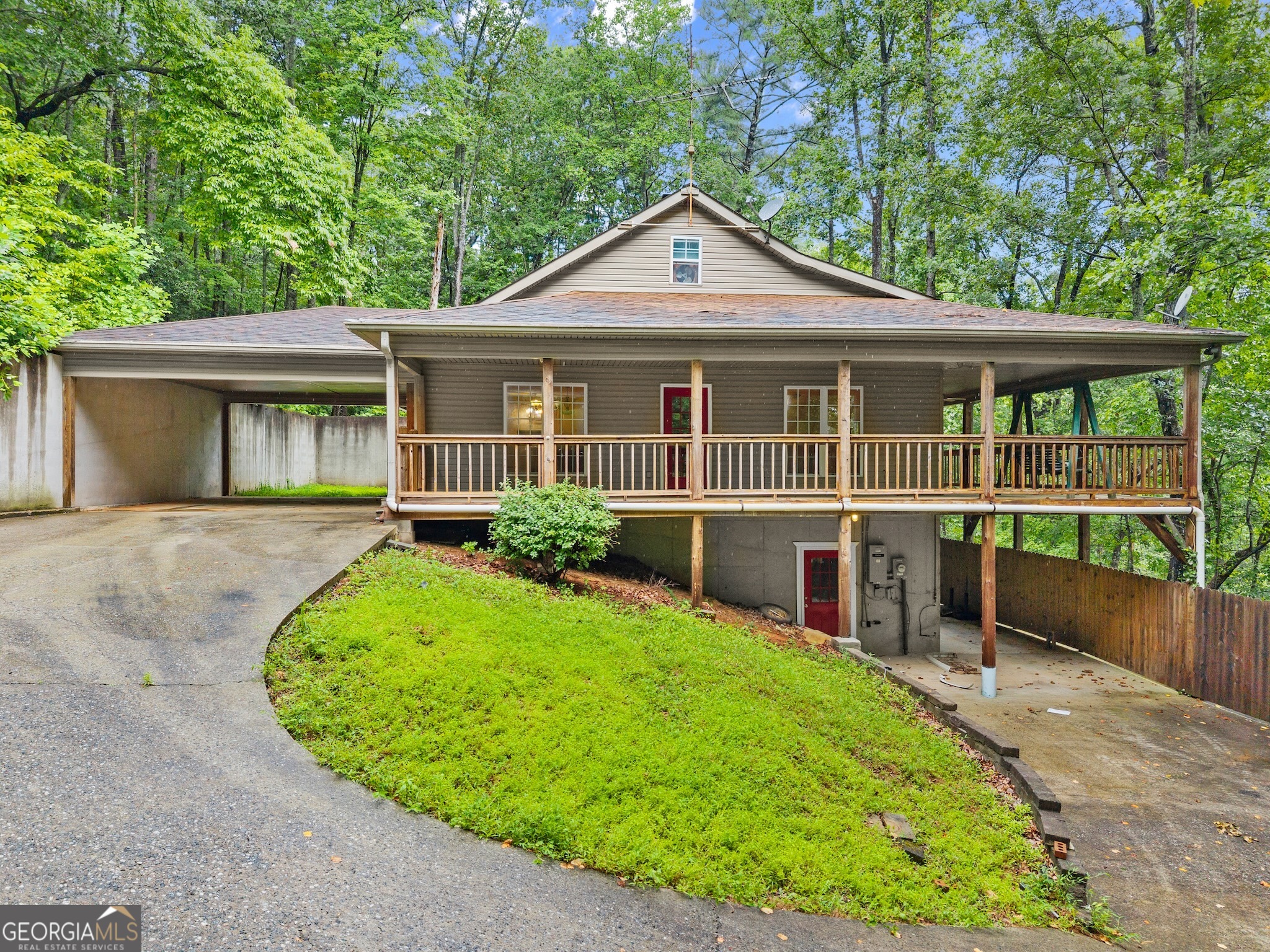 178 Rhododendron LN