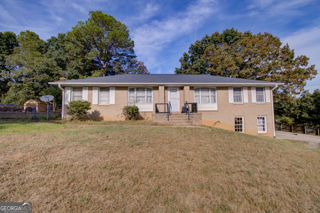 Photo of 202 E Wright Street, Winder, GA 30680 (MLS # 10851944)