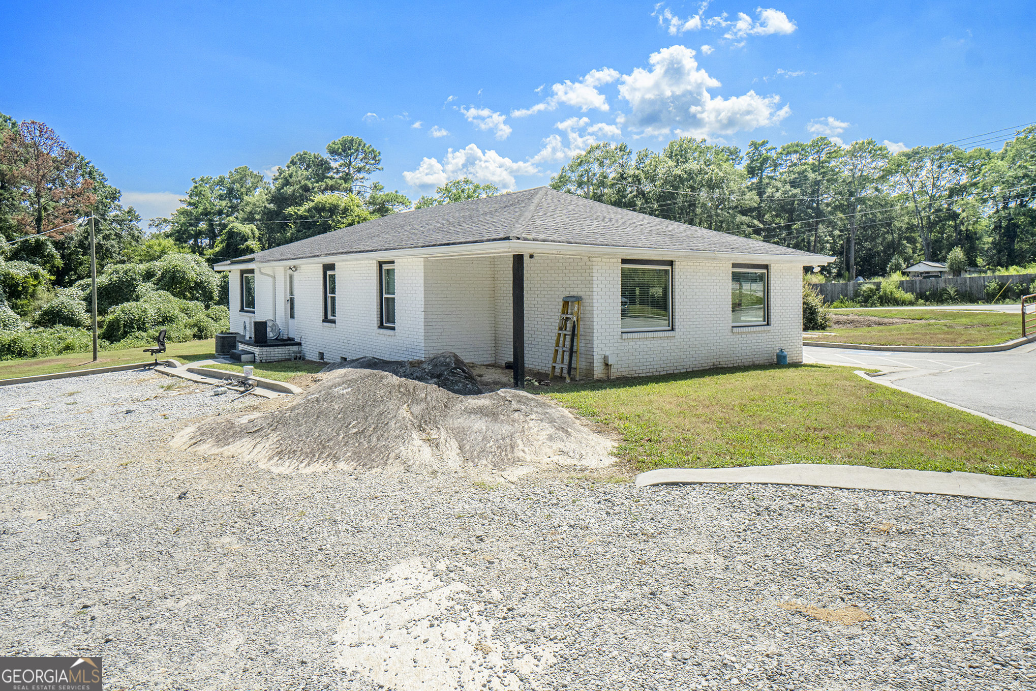 7336 Lee RD