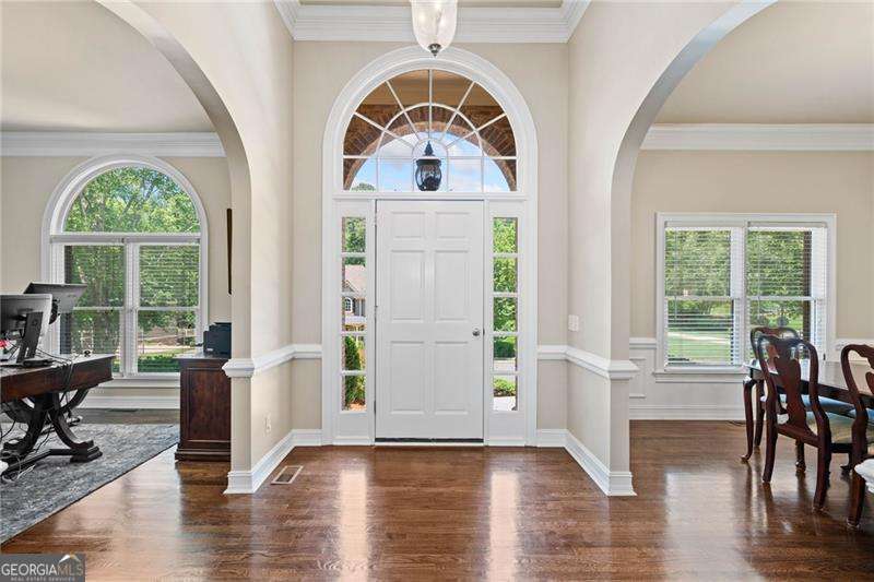 997 Thousand Oaks BND NW