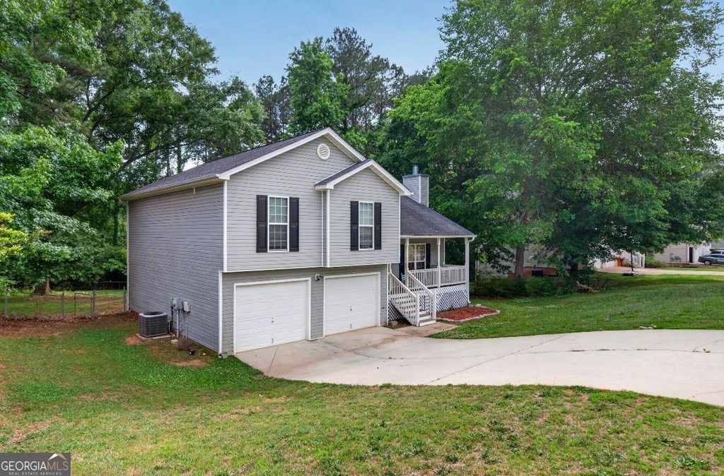 Photo of 339 Centennial Drive, Bethlehem, GA 30620 (MLS # 10770814)