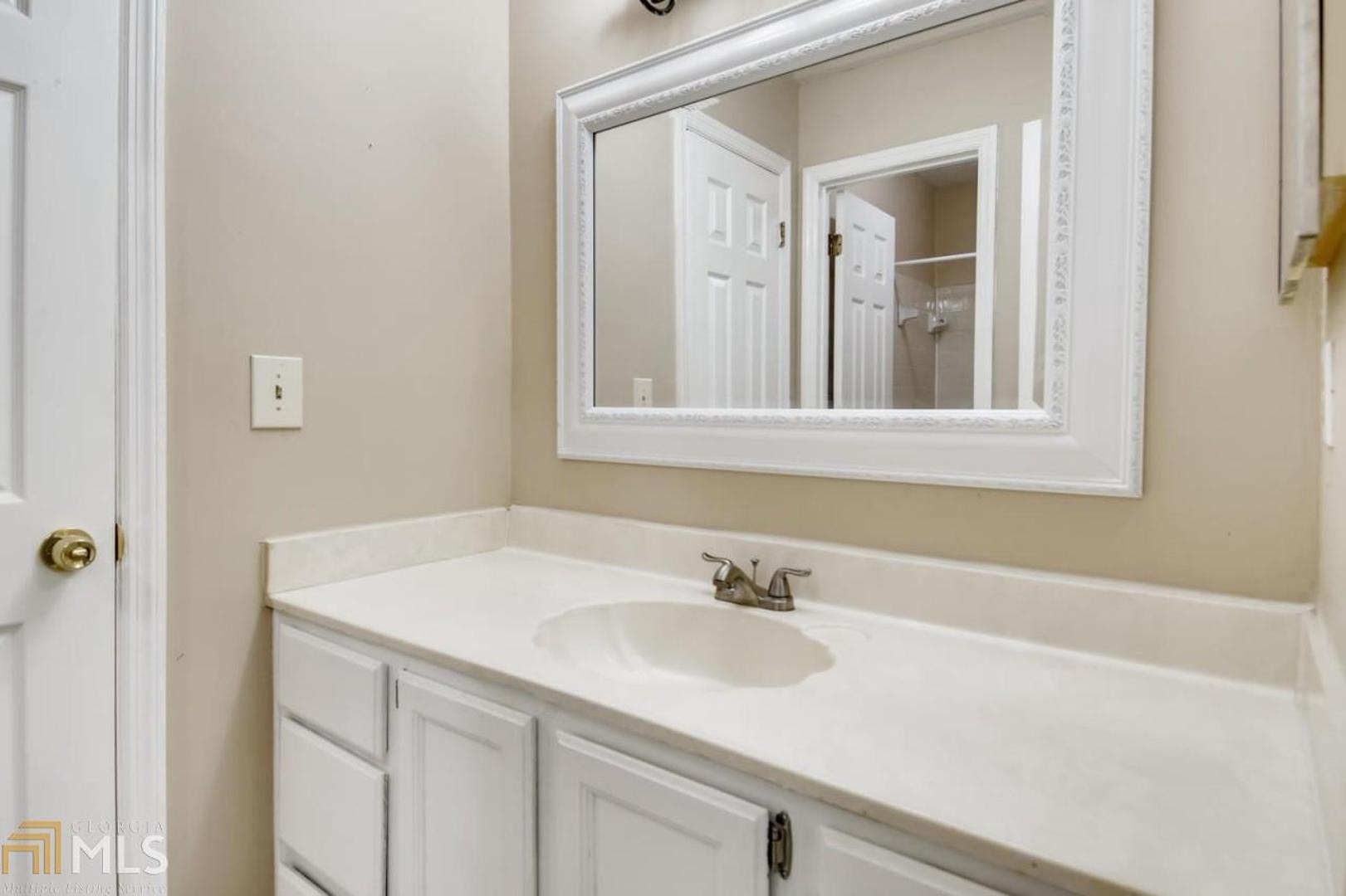 Cambria Hills - Residential Lease