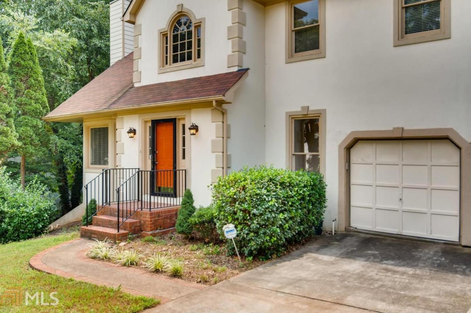 Cambria Hills - Residential Lease