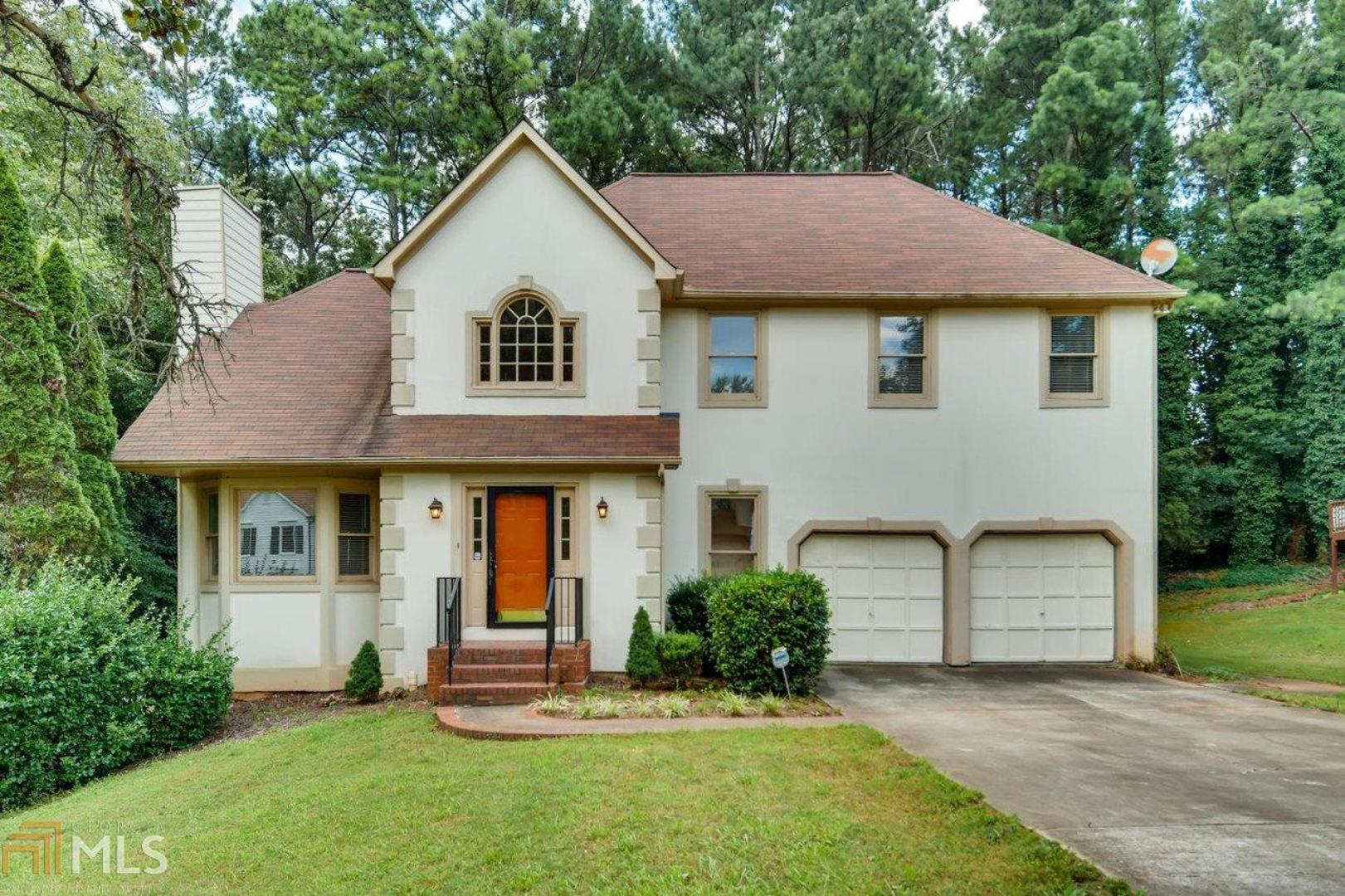 Superb location off of Wade Green Rd. just minutes from I-75, KSU, and tons of commercial shopping! Beautifully renovated kitchen with granite & ss appliances, hardwoods on main, crown molding throughout, oversized master bedroom, and a large deck for entertaining are just some of its great features! Two car attached garage great for storage and new washer and dryer included! Photos will be added Monday