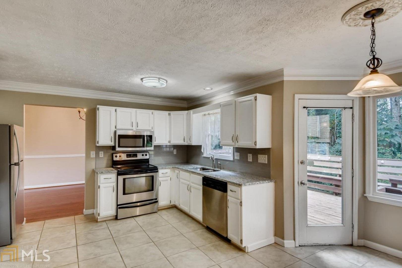 Cambria Hills - Residential Lease