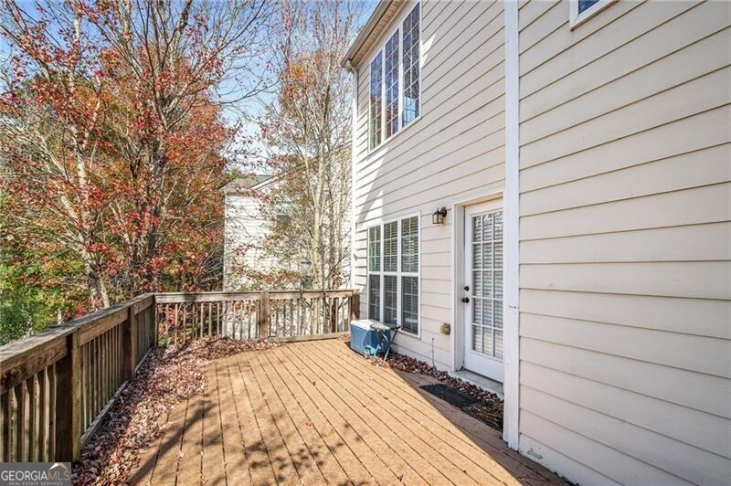 Townhomes at Eastlake Summergrove - Residential