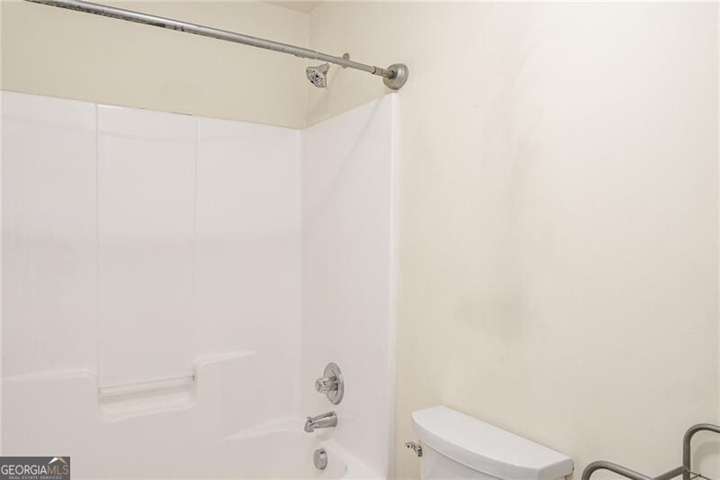 Townhomes at Eastlake Summergrove - Residential