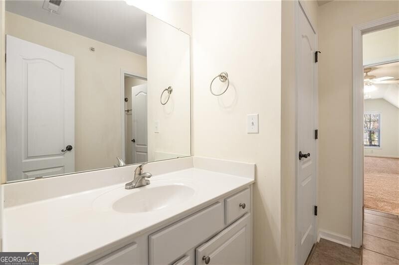 Townhomes at Eastlake Summergrove - Residential