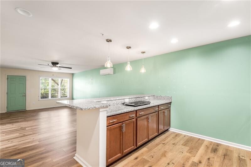 Townhomes at Eastlake Summergrove - Residential