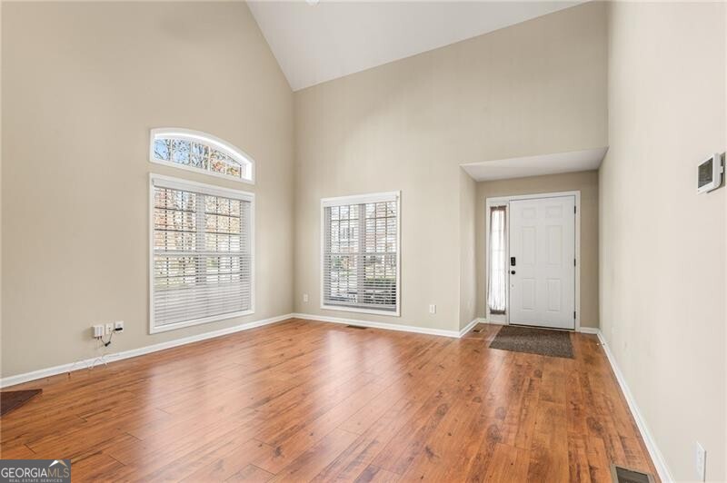 Townhomes at Eastlake Summergrove - Residential