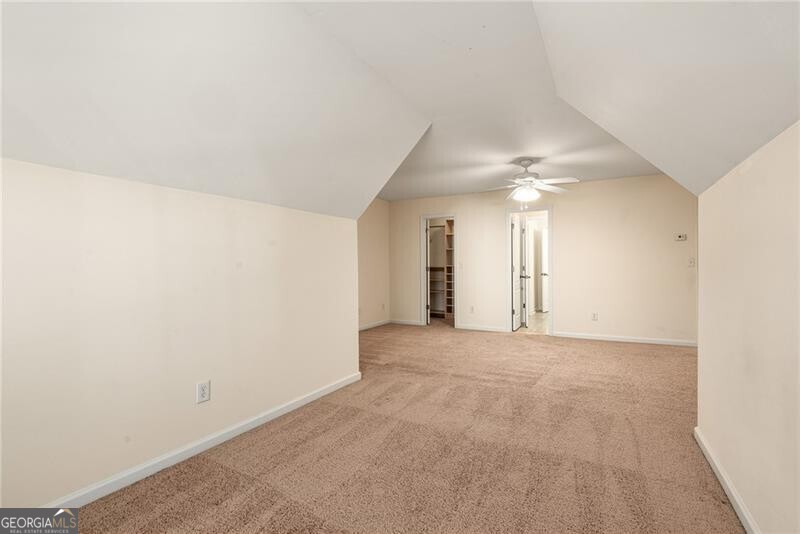 Townhomes at Eastlake Summergrove - Residential