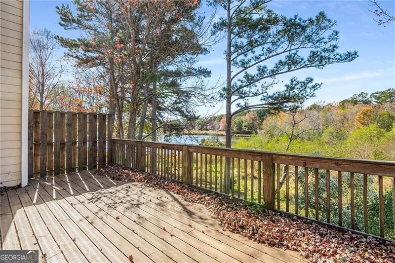 Townhomes at Eastlake Summergrove - Residential