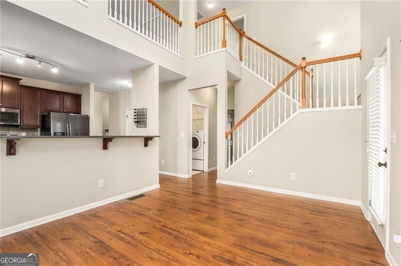 Townhomes at Eastlake Summergrove - Residential