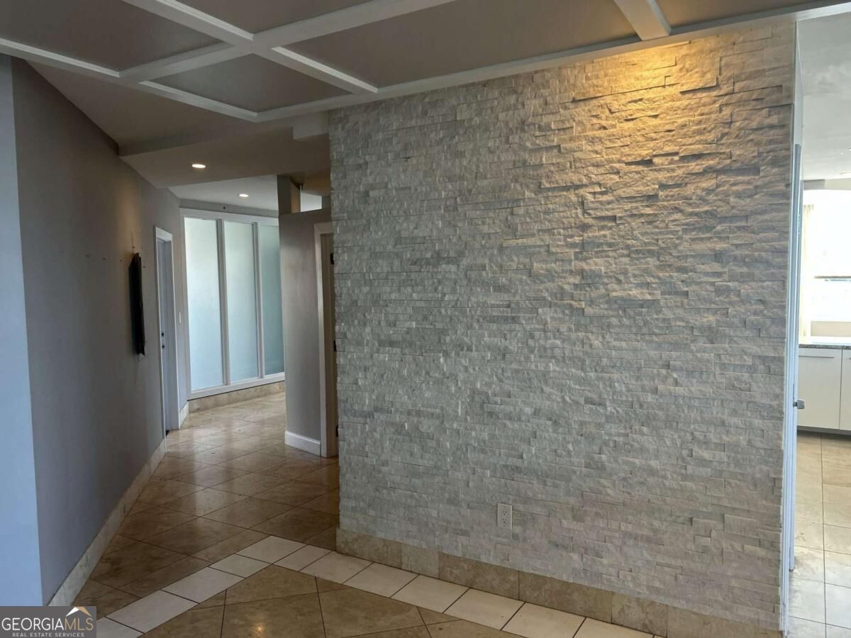 115 W Peachtree PL NW 702