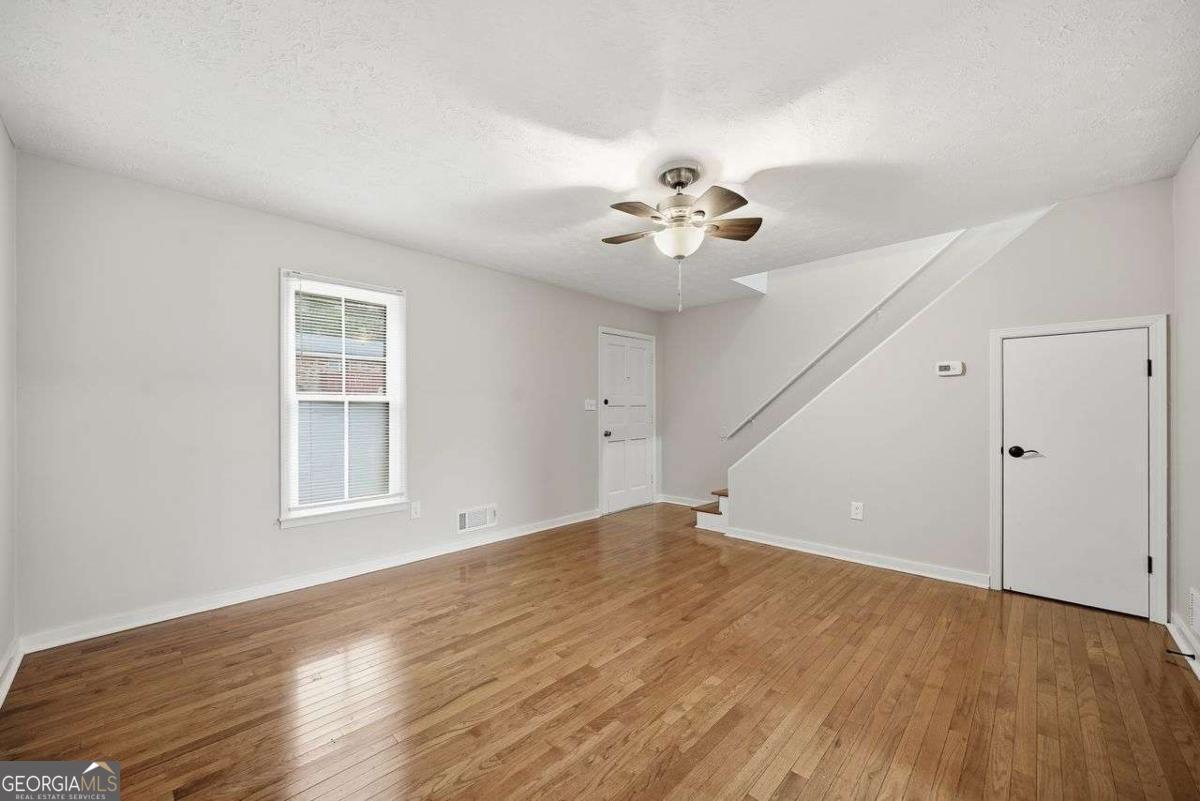 1071 OAKLAND AVE SE D