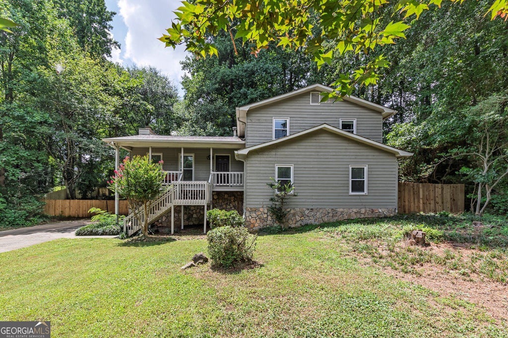 Photo of 917 Andover Court, Woodstock, GA 30188 (MLS # 10820504)