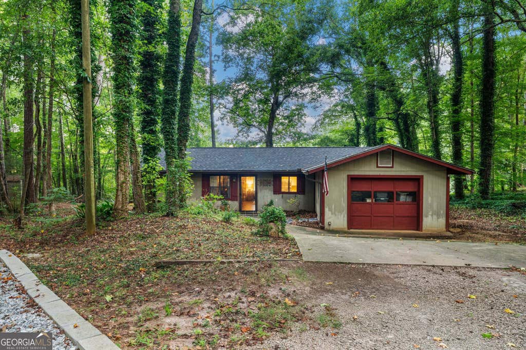 Photo of 244 Lake Drive, Pine Mountain, GA 31822 (MLS # 10831253)
