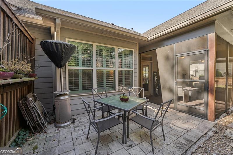 Soleil Laurel Canyon - Residential