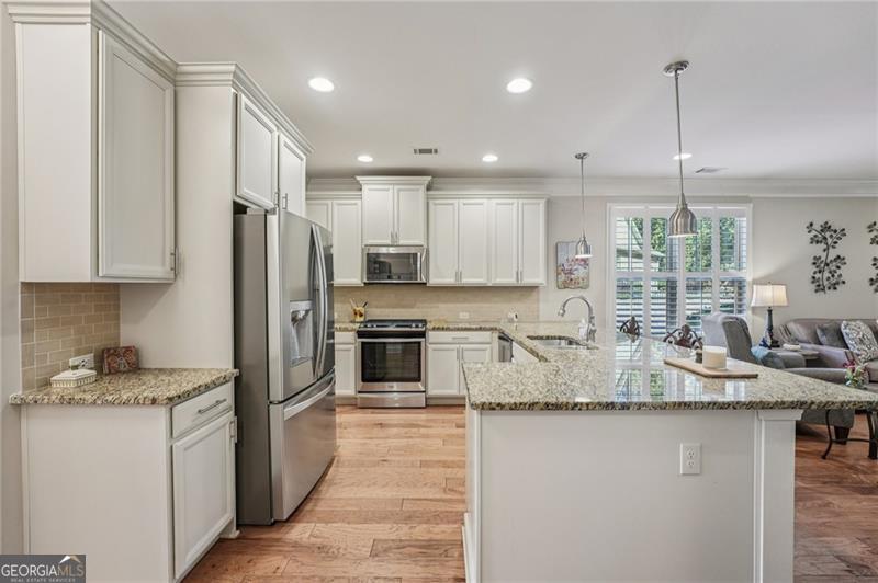 Soleil Laurel Canyon - Residential