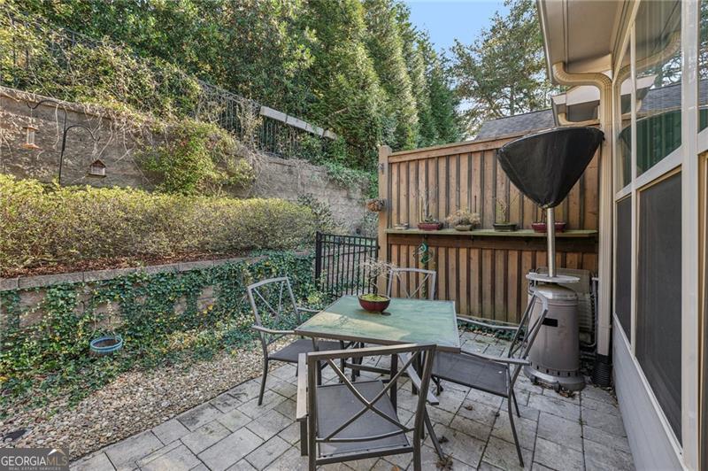 Soleil Laurel Canyon - Residential