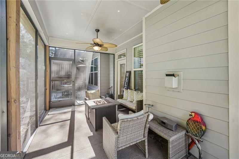 Soleil Laurel Canyon - Residential