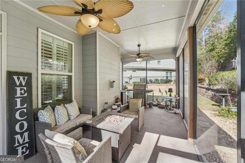 Soleil Laurel Canyon - Residential