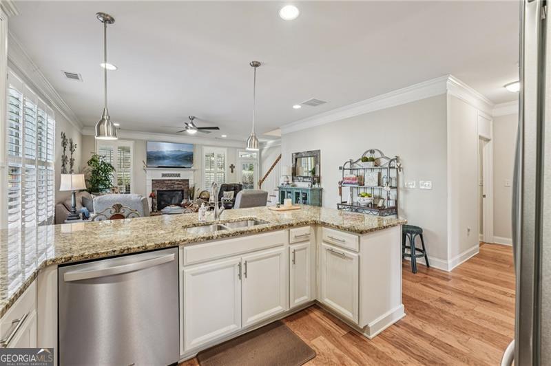 Soleil Laurel Canyon - Residential