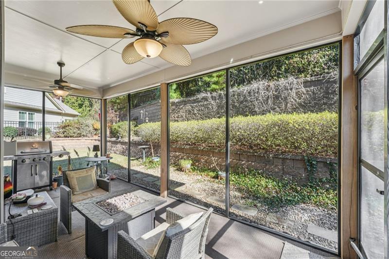 Soleil Laurel Canyon - Residential