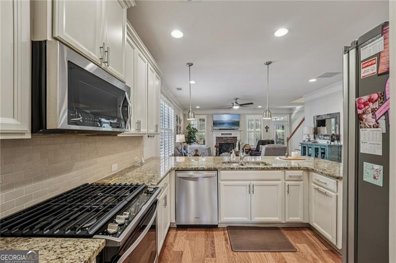 Soleil Laurel Canyon - Residential