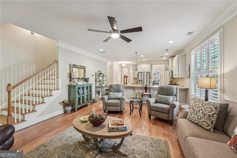 Soleil Laurel Canyon - Residential