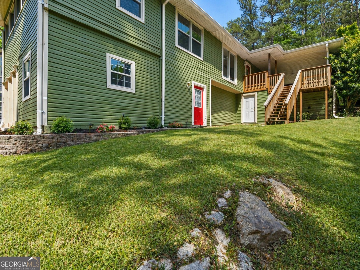 2298 East Lake DR NE