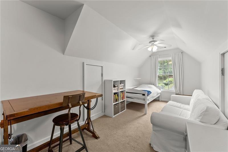 Hamptons Grant - Residential