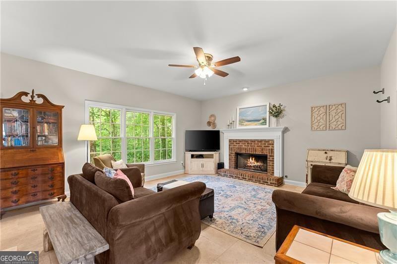 Hamptons Grant - Residential