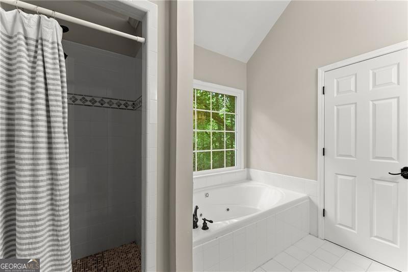 Hamptons Grant - Residential